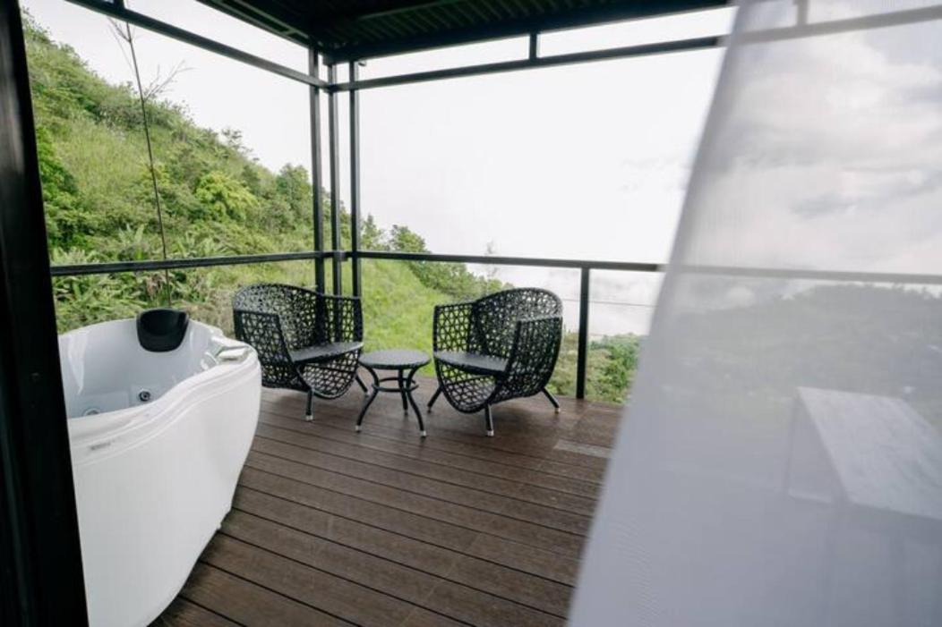 Grey Rock Mountain Cabin W/ Jacuzzi Balamban 外观 照片